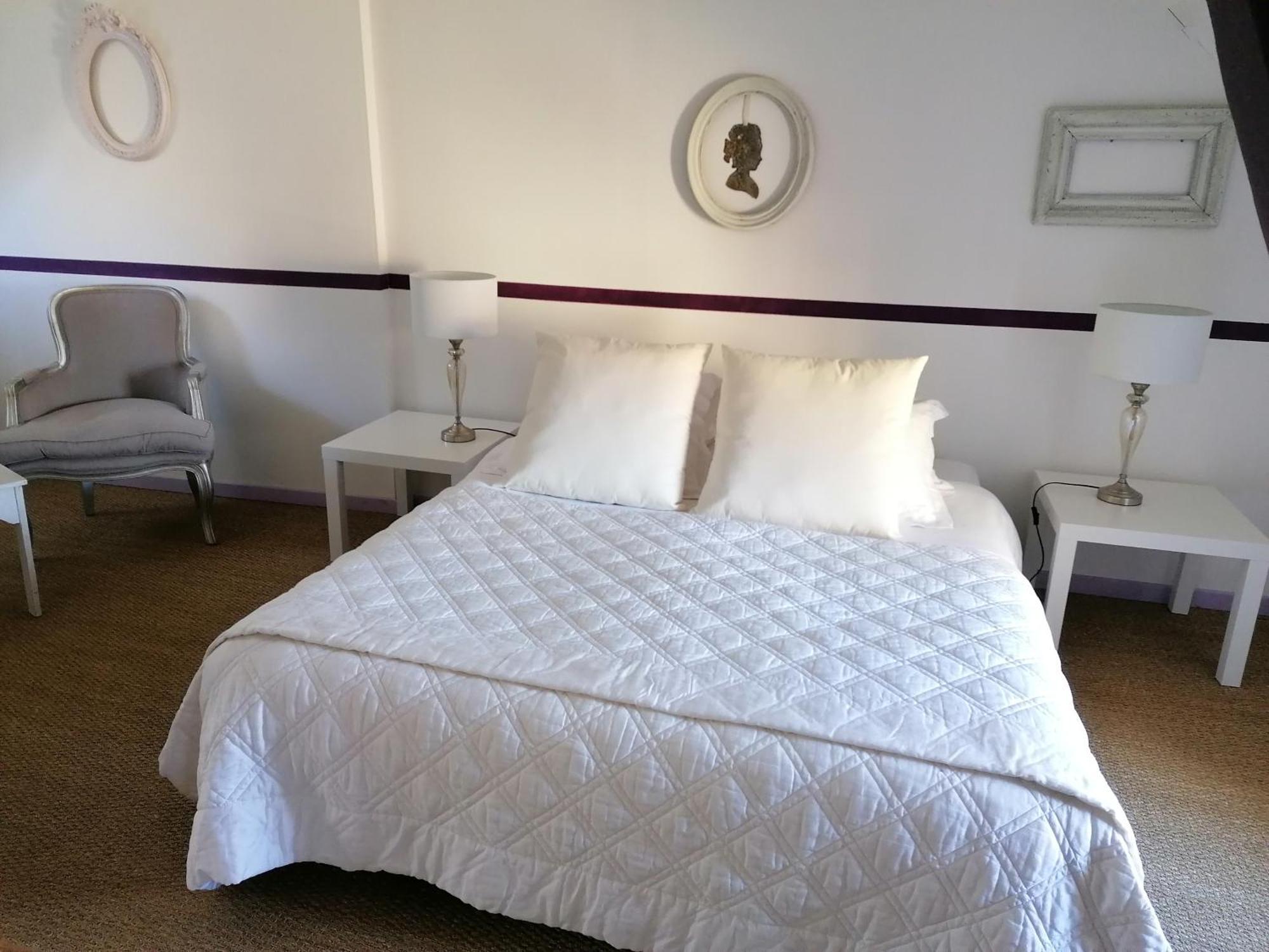 La Malposte Bed & Breakfast Reviers Eksteriør bilde
